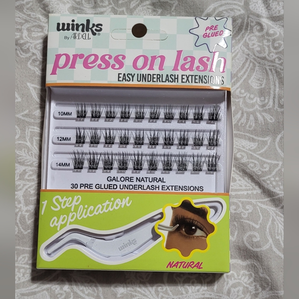 Ardell Winks Press-On Lashes - Natural Black